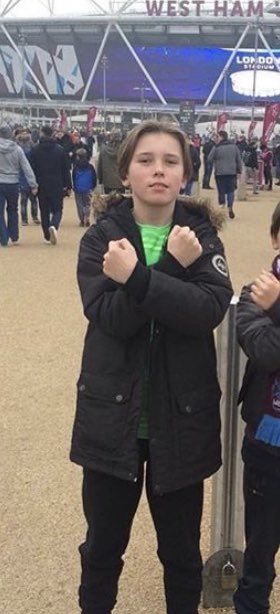 AnnaliseRiley2's tweet image. On the 18th July this year, Sam Curry sadly passed away just 1 day after his 15th bday. He was a big WestHam fan and would be great if his picture can be shown at one of the games &amp;amp; 1 min silence to remember Sam💙 #SamCurrysWorld @WestHam @Noble16Mark @_DeclanRice @jarrodbowen_