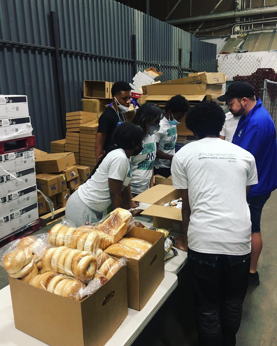 purposework4ce's tweet photo. We love working with amazing companies like Top Box  where our trainees get to have real on the job training daily! Here’s to team work and learning new skills! #chicagojobs #jobreadiness #chicagoyouth https://t.co/kO3F5ItrFl