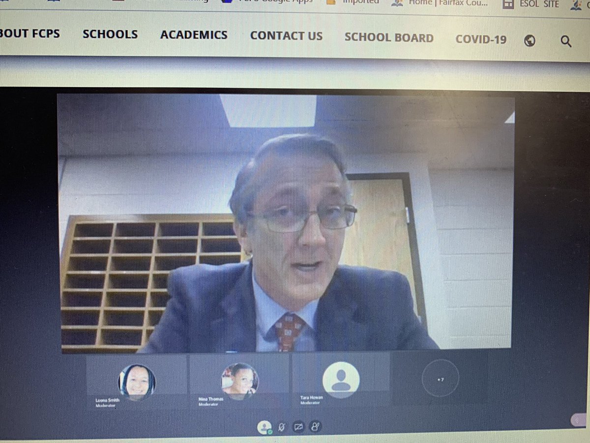 ESOLHalleyES's tweet photo. We ❤️ Dr. Brabrand. Thank you for your leadership and advocacy for all of our kids.  #FCPSCall2Action https://t.co/hz1trP0KxK