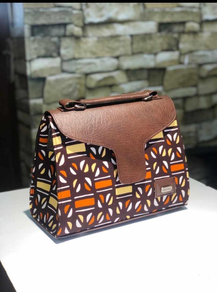 Afidba_GH's tweet photo. #AFIDBA2020

Meet one of our 2020 AFIDBA laureate, Gideon Dzendo. CEO of Giddins Innove🤝🤗

@giddinsfashion manufactures shoes &amp; bags of top-notch quality and with carefully selected materials to make its products last longer. 

@AFD_en @AFIDBA_ @AFIDBA_MA @Afidba_SN @AFIDBA_BF https://t.co/c9ih6H3xUT