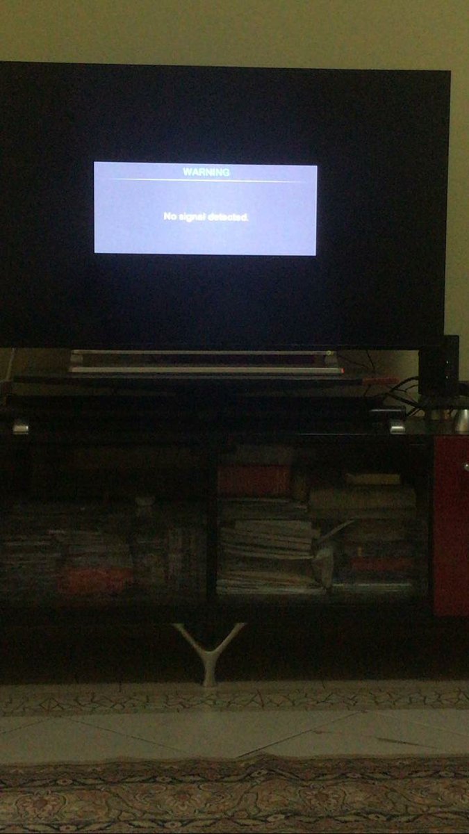 Lutfihusen's tweet photo. Mau sampe kapan kayak gini??? @FirstMediaCares dalam 1 bulan 2x gangguan, gk cuma tv internet juga.. Gilaa si ini.. Ckckck... https://t.co/IjUtUUCDJG