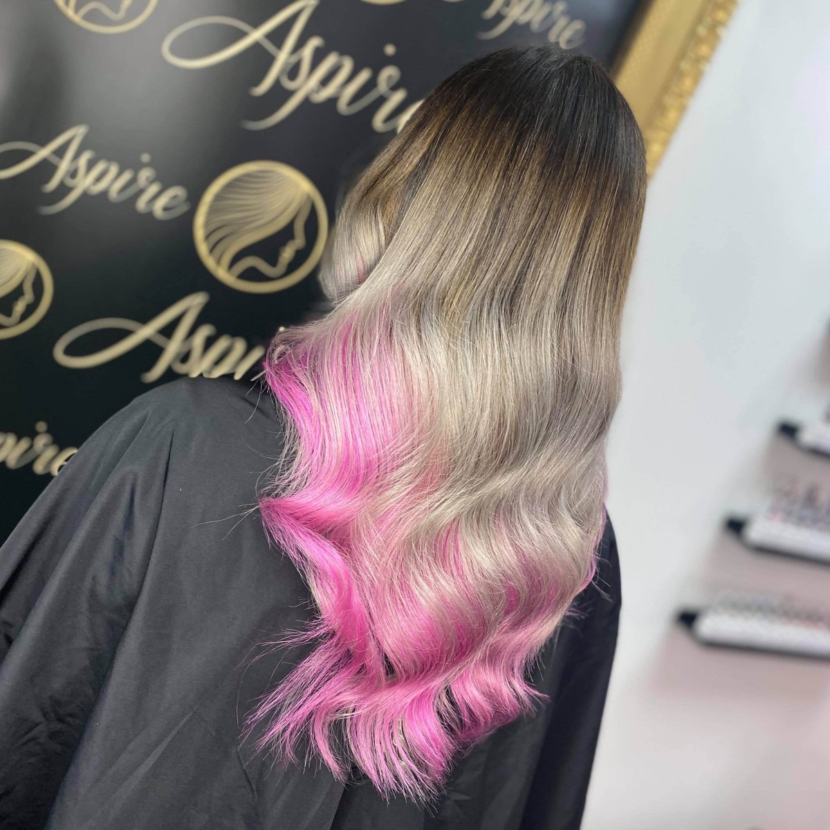 teessidesalon's tweet photo. Beautiful balayage with a stunning magenta melted through the ends by Emily using Color Fresh Create by Wella https://t.co/fNA9OEdSWV