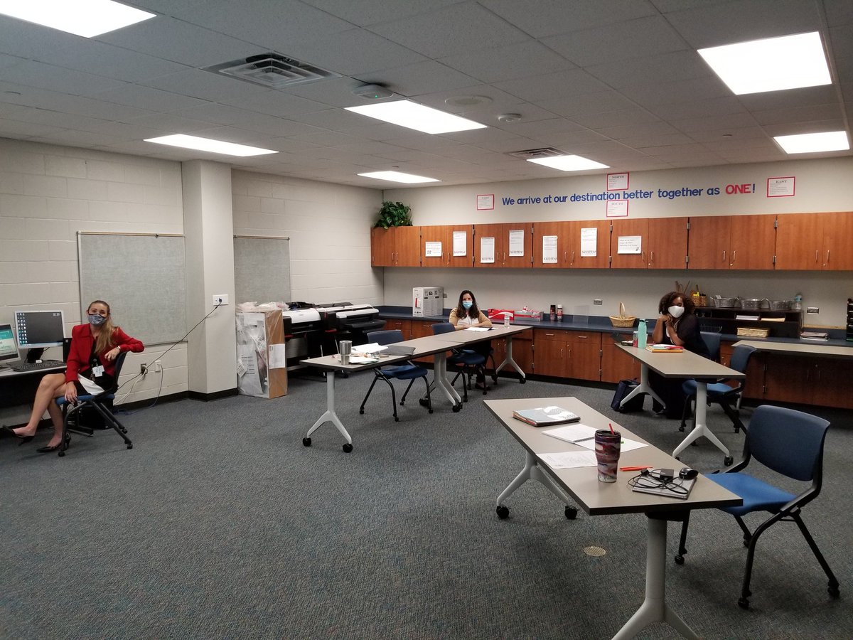 harrisviv3's tweet photo. Together apart during Leadership Conference #CISDLeadingWithLove https://t.co/MssDLLDOzV