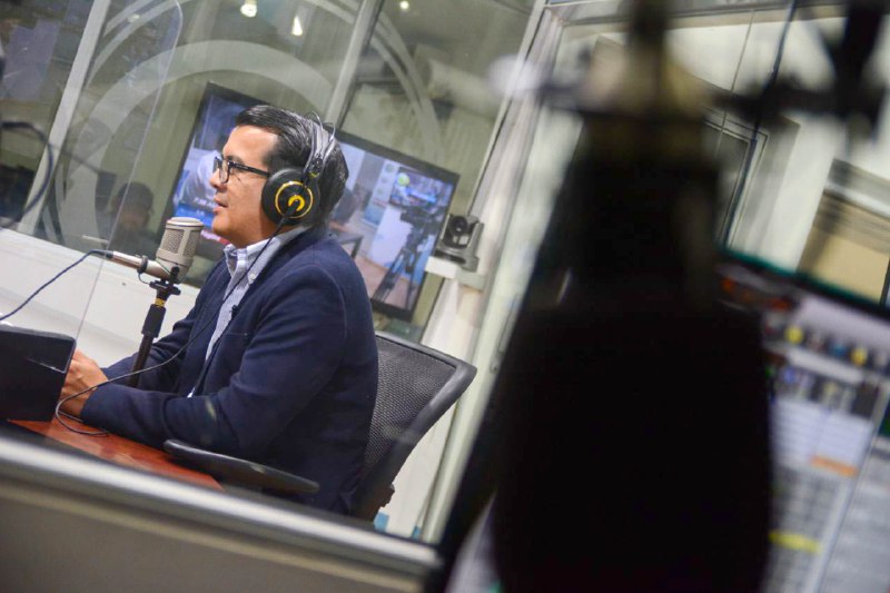 SecPrensaSV's tweet photo. #TemporalSV | “No podemos decir que no vamos a tener eventos climáticos, lo que sí podemos hacer es estar listos, monitoreando las 24 horas del día”, declara @lopezfernando, ministro de @MedioAmbienteSV. https://t.co/dn6WlSMDBu