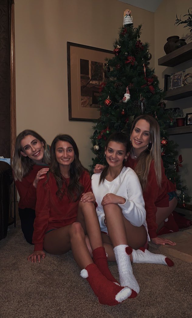 bradeewilz's tweet photo. happy birthday megs🥳 thanks for being such a great bestie🤍 thanks for always doing dumb things w/ me and making bacon at 2 am for me! i love and miss you 💙 https://t.co/s4OMAz8u4k