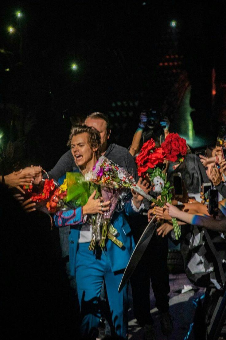 perfect1DNow's tweet photo. #ThankYouHarry por demostrarme que ser fuerte vale la pena,que todo se supera, que siempre se puede dejar una marca en este mundo, por haberme enseñado que los estereotipos son una mierda,por demostrarle al mundo que el amor no tiene límites+ https://t.co/a3oX76MXnx