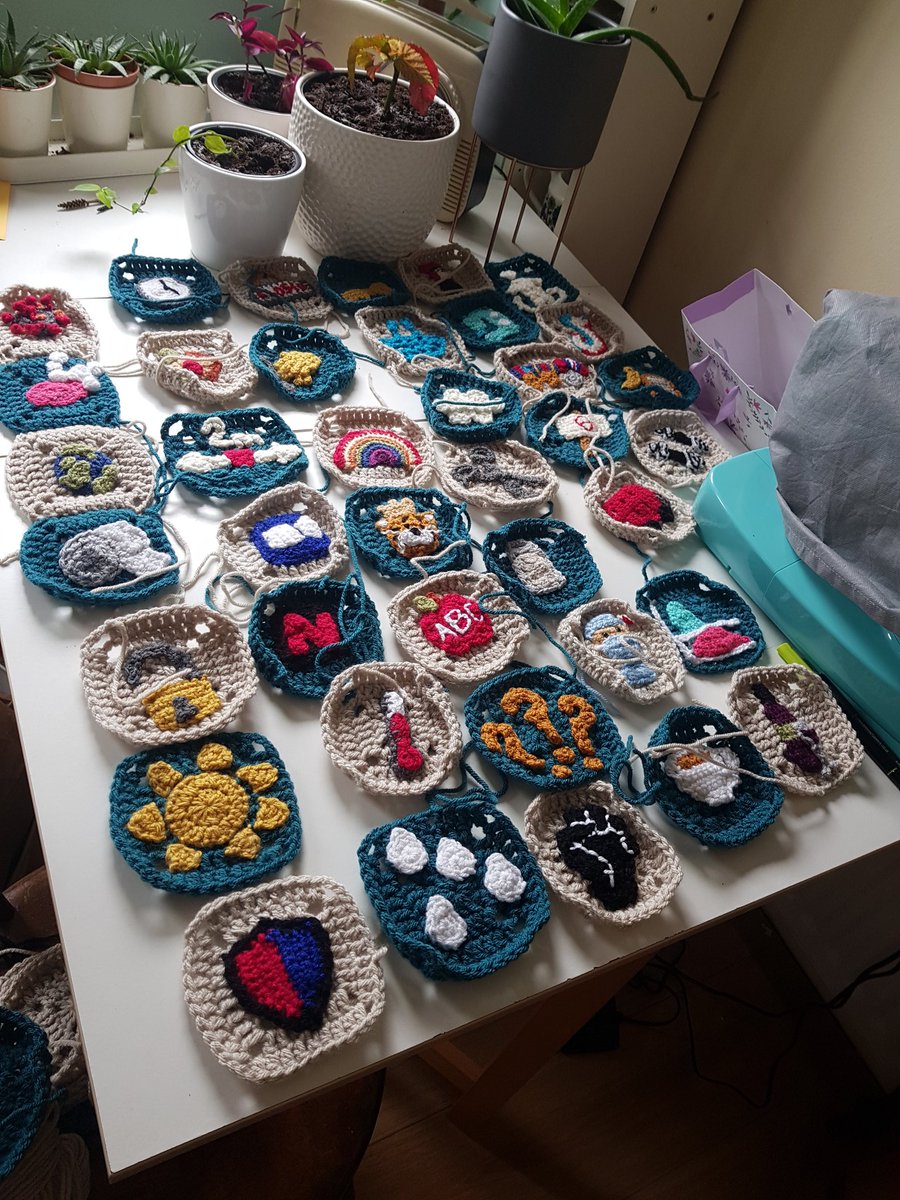 happybarnet's tweet photo. Covid crochet project update!
6 new squares:
• Wine... for obvious reasons
• an essential cuppa... demand in tea has spiked this year + catch up with friends
#Happybarnetcraftchallenge #covidcrafting #lockdownproject #lockdownlife #crochet #wipwednesday #crafting https://t.co/BVYNka9i4o