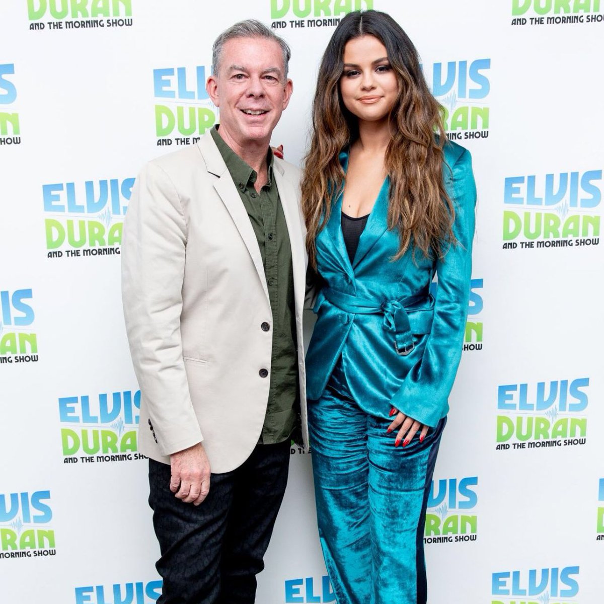 Elvis Duran Show tweet media