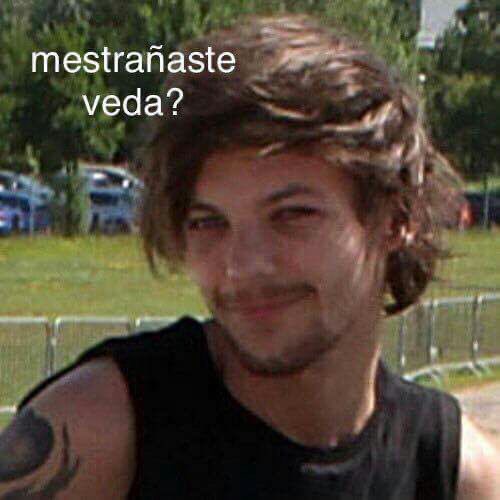 c3resit4's tweet photo. la cuenta de one direction en estos momentos #10YearsOneDirection https://t.co/h4JgWeBGZl