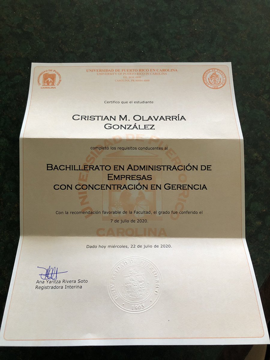 Manuelle_0's tweet photo. ¡I made it man! So fucking proud of myself. #UPRCA✅ https://t.co/3eZv8JTo3Z