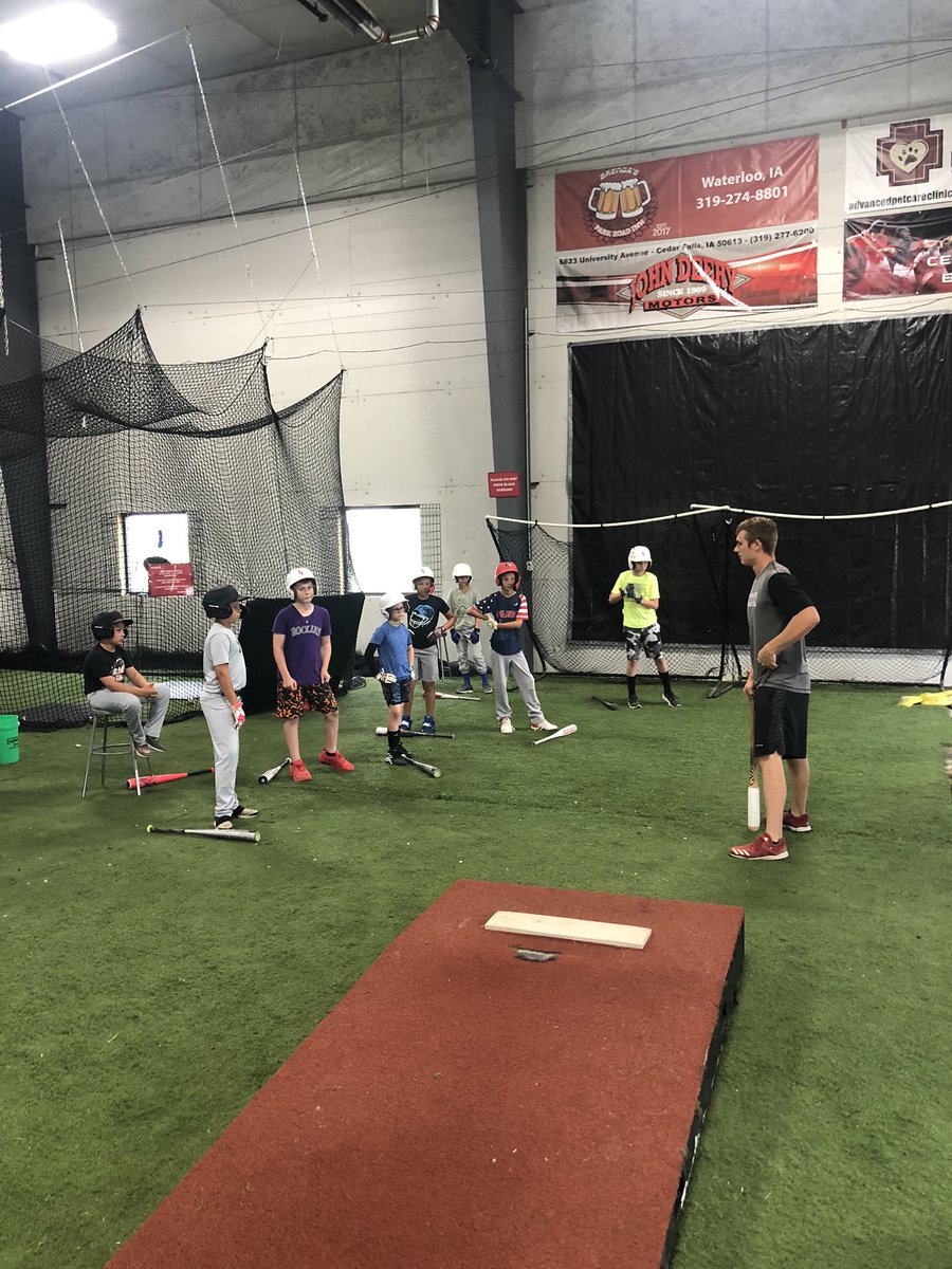 FullCount_Ball's tweet photo. First day of the Full Count hitting and fielding clinic is in the books! Looking forward to another fun day today #FullCountBSB https://t.co/6grSBKYysz