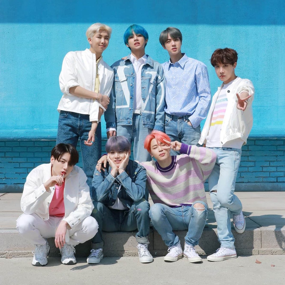 btsanalytics's tweet photo. BTS (@BTS_twt) have become the first act in iTunes history to have two songs reach 100 iTunes No. 1's with 'Black Swan' &amp; 'Your Eyes Tell' 

BTS V's 'Sweet Night' holds the record for the track with the most iTunes #1's so far, charting in 109 countries. https://t.co/FvovYX41qg