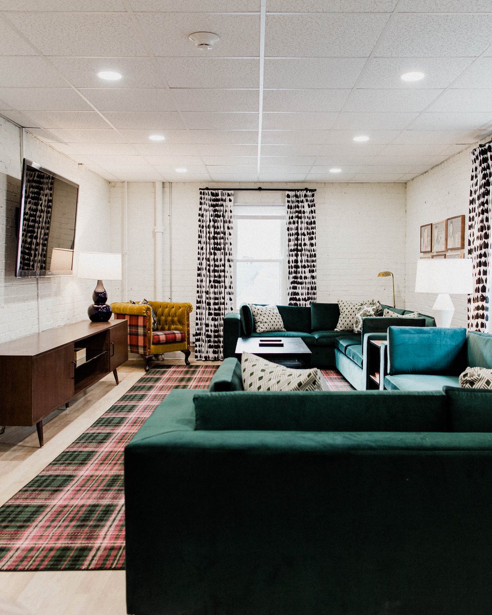 LJFamFoundation's tweet photo. Our journey with @Graduate_Hotels began in October to renovate this iconic piece of Akron architecture, built in 1923. With 23 contract companies by our side &amp; battling a pandemic... we poured our hearts into the last 6 months so our families could have a roof over their heads. https://t.co/LwmQsfL2QB