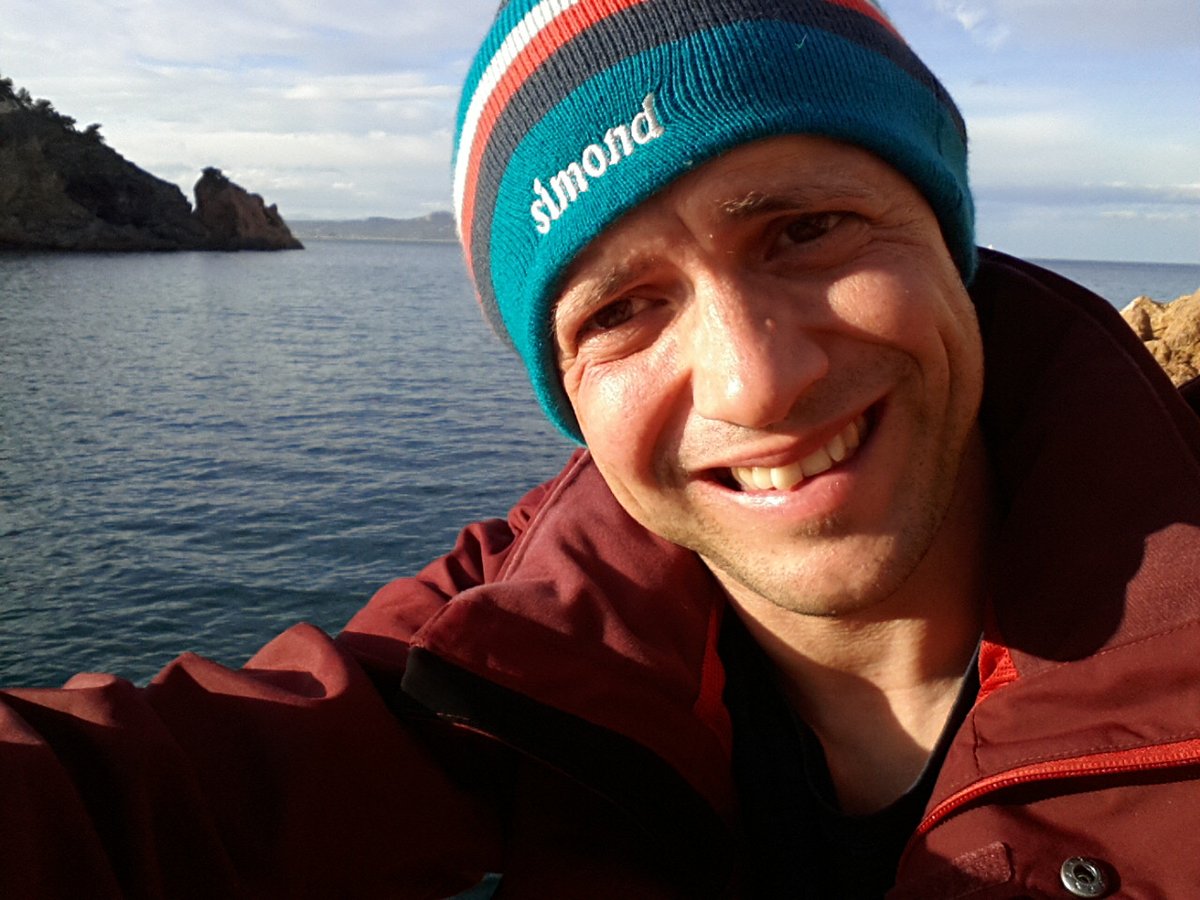 thembauk's tweet photo. The next #MarineBiologyLive session is TOMORROW at 11am:
Scott Xavi Gudrich https://t.co/uhecLJfmOM 
#BlueCarbon - the role of coastal saltmarshes in climate change mitigation.
Live event open to members of the Marine Biological Association. https://t.co/3Fpjgc6S19