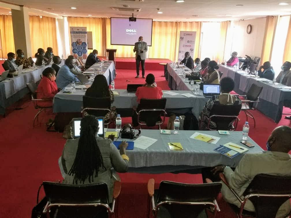 AlexGmariam's tweet photo. Under the #USAID_CHAIN mechanism #USAID_Gikuriro #CRS and #USAID_Twiyubake Programs worked with seven #LCSOs to implement joint capacity strengthening activities and celebrated successful completion of all milestones @USAIDRwanda @CatholicRelief @Silverkarumba1 @Alphonsenkusi2 https://t.co/KMdSkgMumb