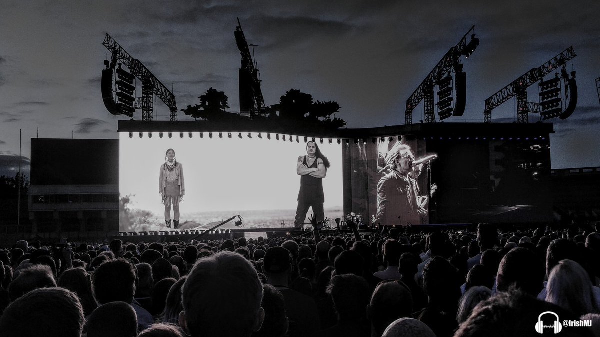 IrishMJ's tweet photo. Three years ago today, @u2 played @CrokePark on their #JoshuaTreeTour2017.
Great gig, great band, incredible stage!
#LetTheMusicPlay
#IrishMusicParty https://t.co/RKJBsyh335