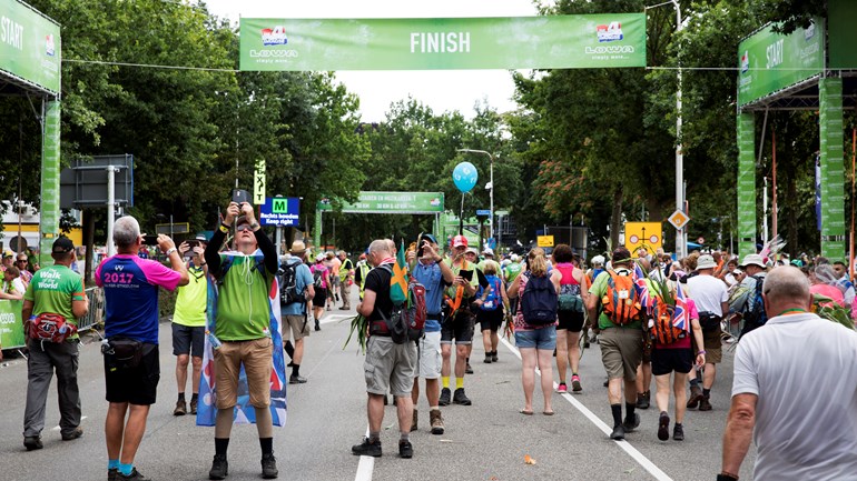 Toch een intocht op je eigen Via Gladiola? Film hem gld.nl/1zA7
