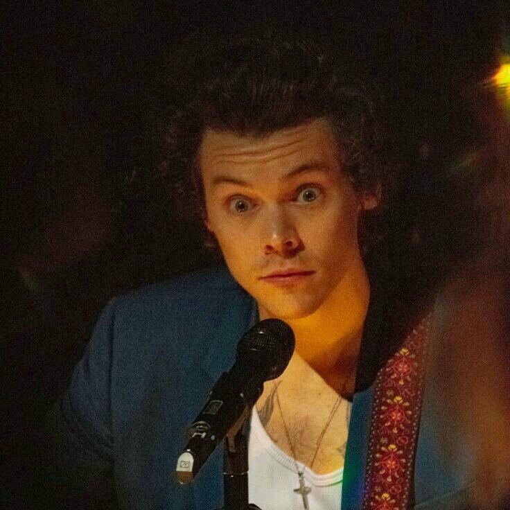 bafritters's tweet image. Literally my reaction when I first saw it 

#10YearsOfOneDirection 
#10YearsOf1D