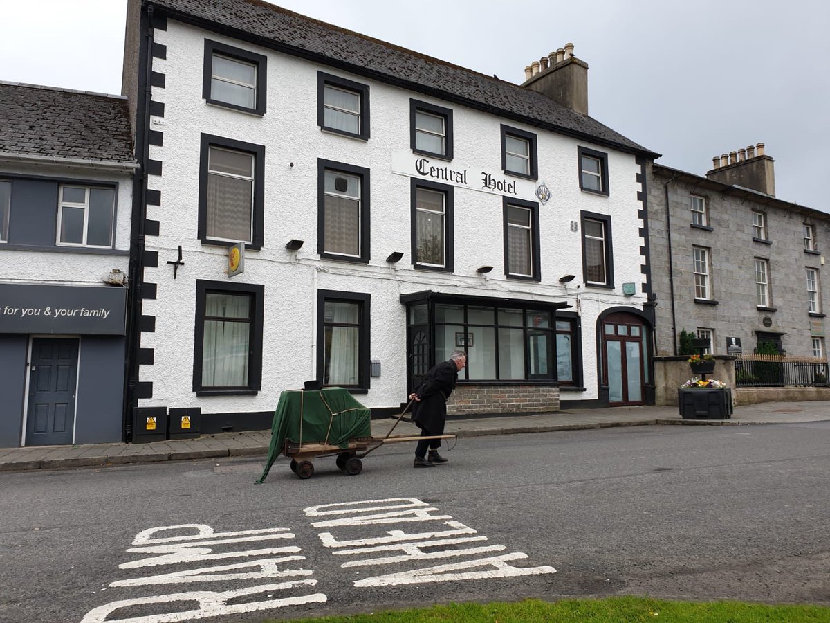 EaragailArts's tweet photo. Someone is rolling into The Diamond, Raphoe right now! #popuptheatre #theatre #littlejohnnee #eaf2020 #srutháin #wildatlanticway #tiltofthesky Earagail Arts Festival is proudly supported by Donegal County Council, Arts Council Ireland & Wild Atlantic Way https://t.co/e4geJPSjeo
