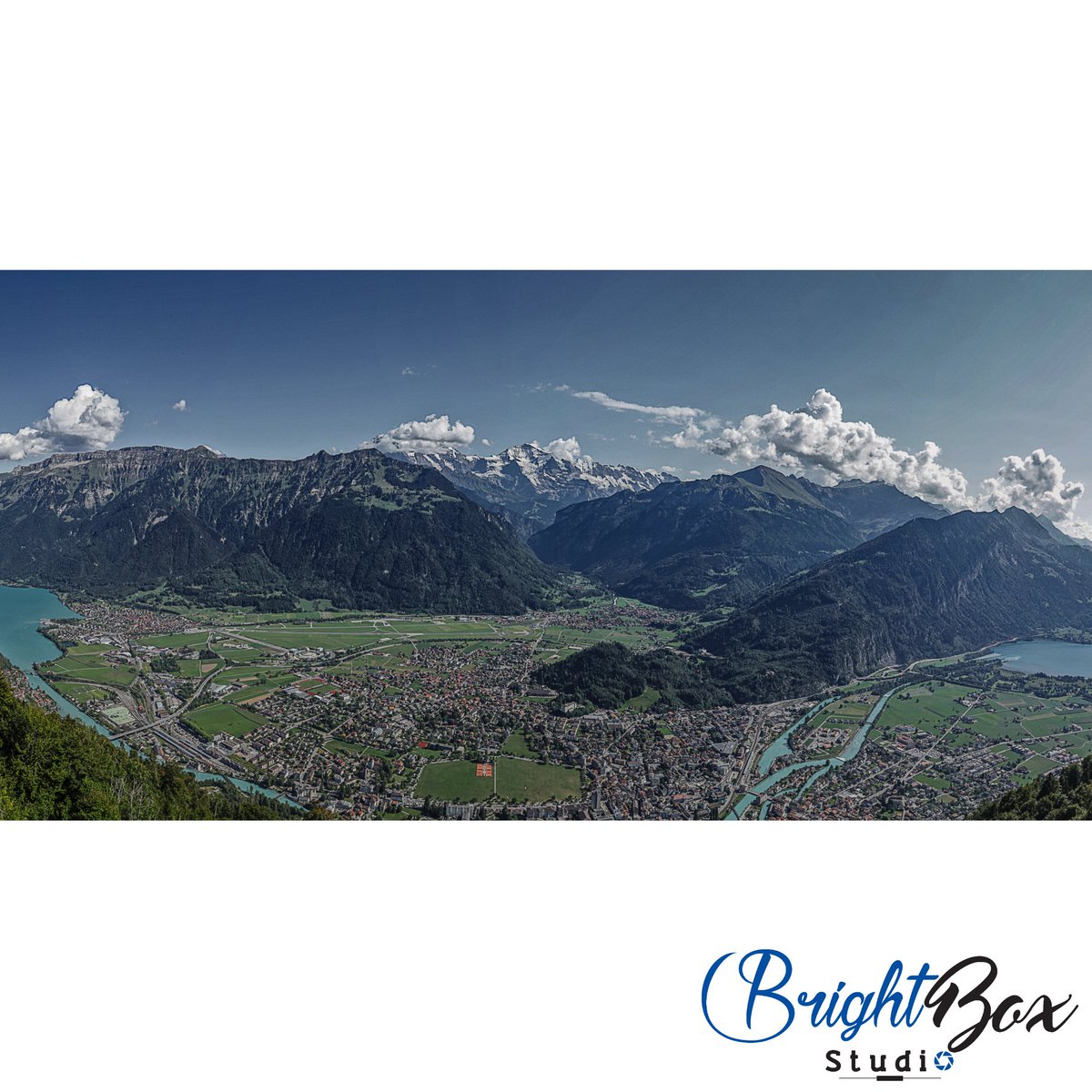 brightboxphoto's tweet photo. Panoramic view from #HarderKulm of #Interlaken in #Switzerland
#BrightBoxStudio #Panoramic #Panorama #VisitSwitzerland #Lakes #Views #Canon #Landscape #Photography #Switzerland_BestPix #WednesdayInspiration #Inspiration #InLoveWithSwitzerland #SwissAlps #SwitzerlandViews #Travel https://t.co/imKPzaerXK