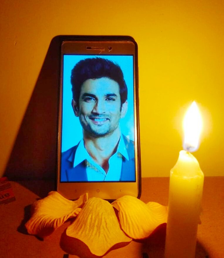 RASIIKAA's tweet photo. U will be missed! @itsSSR #Candle4SSR @ishkarnBHANDARI #DilBechara #SushanthSinghRajput #SushantInOurHeartsForever #SushantTruthNow #cbiforsushant #SSR #SSRKoIsaafDo #SSRIANS #Sushant #SushantSingRajput #NepotismBollywood #KangnaRanaut #KanganaRanaut @Swamy39 #SanjayLeelaBhansali https://t.co/vMtcffVFzi