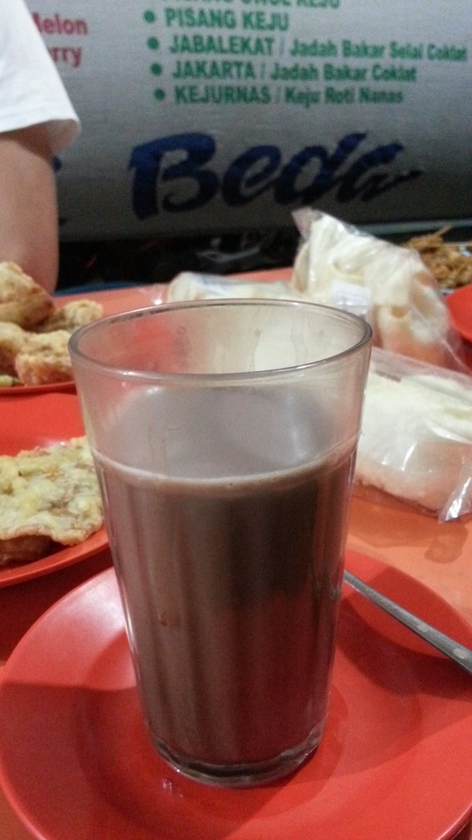 kotasolo_fp's tweet photo. Kangen susu segar.

Langgananmu warung susu segar ngendi lur? https://t.co/9pyfseE3m7