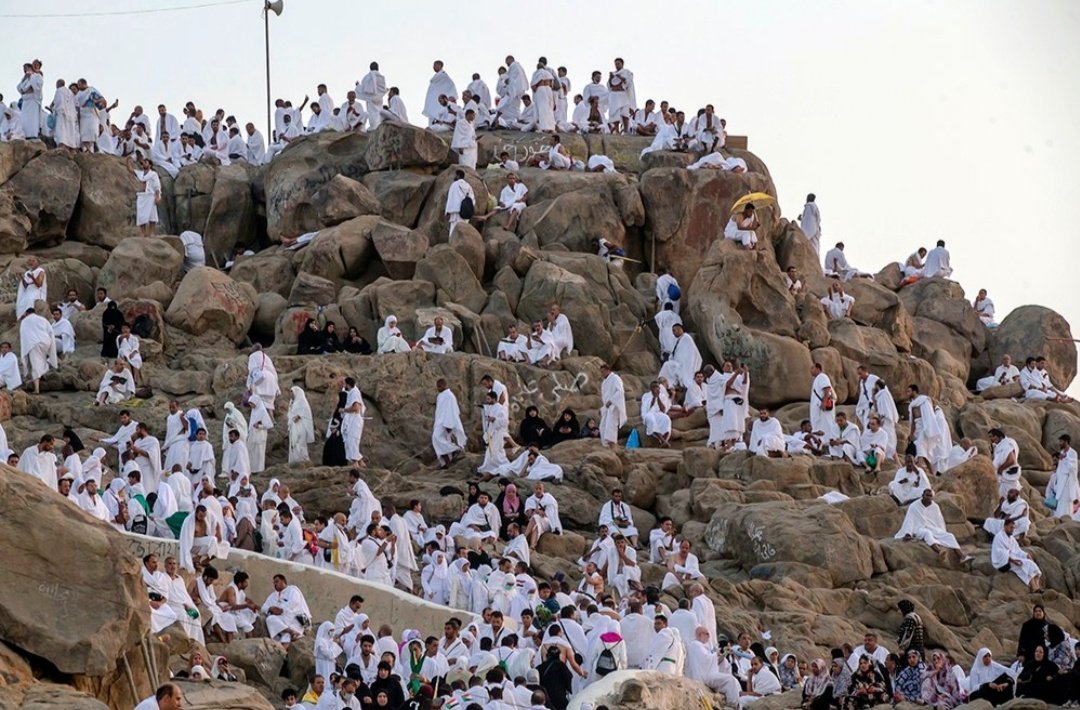 5. Day 2: 9th Dhul-HijjahAfter morning prayers, pilgrims make their way from Mina to the plain of Arafah where Prophet Muhammad gave his final sermon. They spend the entire day here seeking the mercy of Allah & many Muslims around the world fast in hope of atoning for past sins.