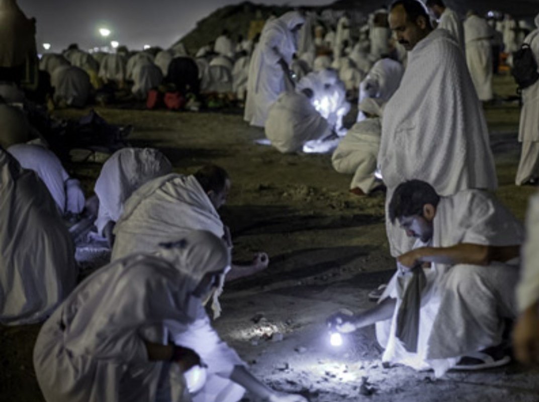 6. Day 2: 9th Dhul-HijjahAt sunset, before leaving Arafat, Muslims make their way to Muzdalifah (another province), spending the night praying and sleeping on the ground. On their way, they will also collect pebbles/stones for the next ritual.