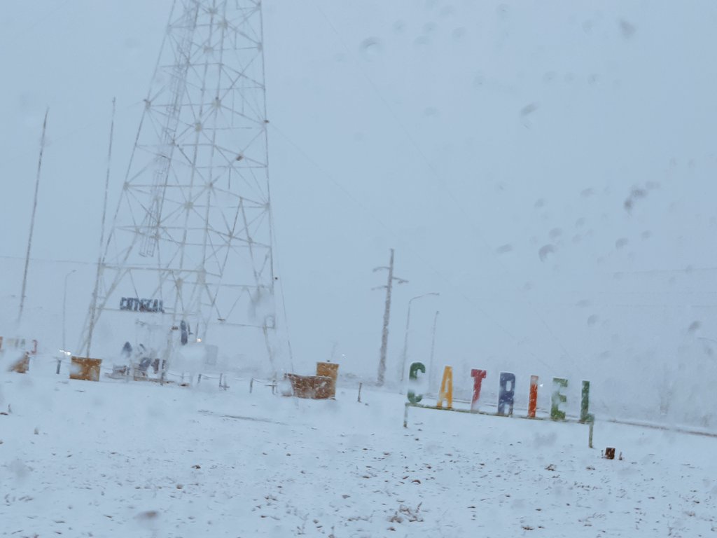 Fanuchizz's tweet image. Les dejo esta postal 

Torre ingresó sur Catriel Río Negro❄☃️