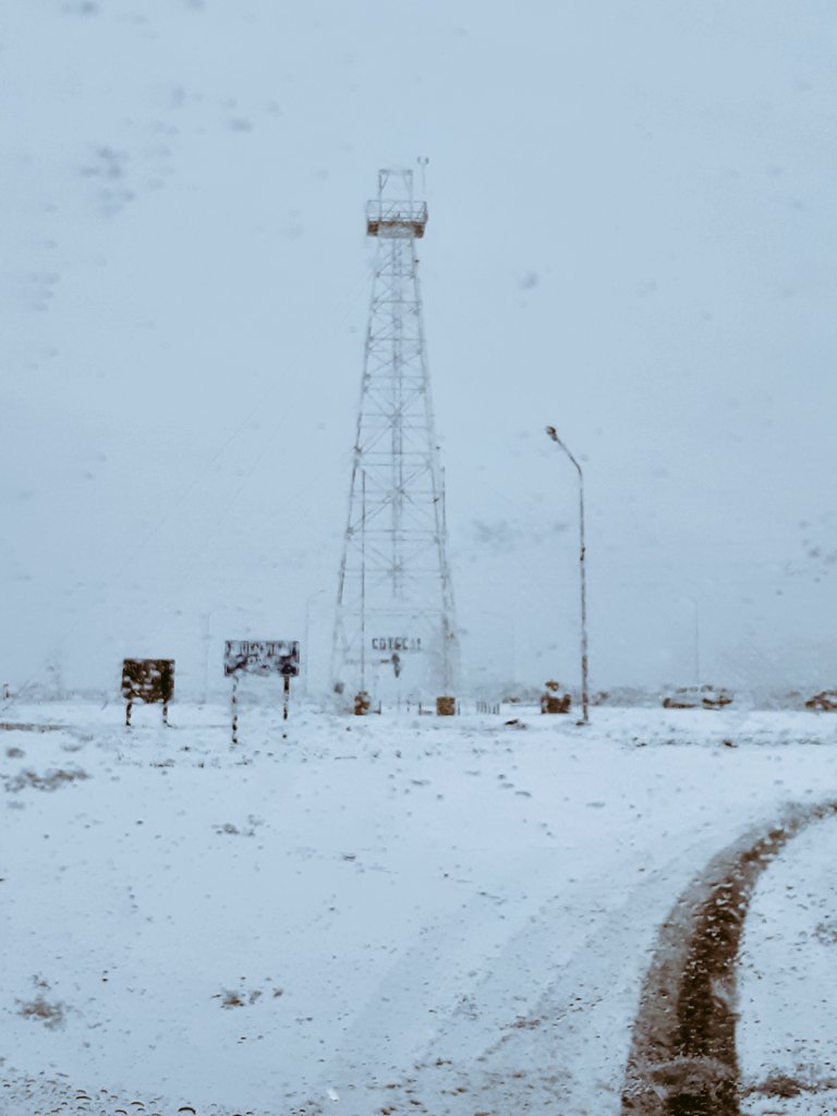 Fanuchizz's tweet image. Les dejo esta postal 

Torre ingresó sur Catriel Río Negro❄☃️
