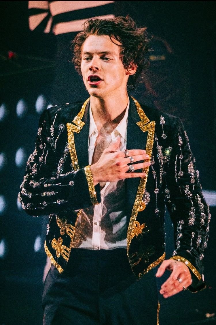 hstylespics's tweet photo. Harry Styles Love On Tour Ticket GA
 
One Winner 
To Enter: 
- Retweet &amp; Like 
- Follow me &amp; @GiveawaySquadd 
-International! 
-Drop Your Tour Dates
-Tag Two Friends 
-Remember To TPWK
Ends In 5 Days ! Good Luck💖 https://t.co/hmhO5MJhKg