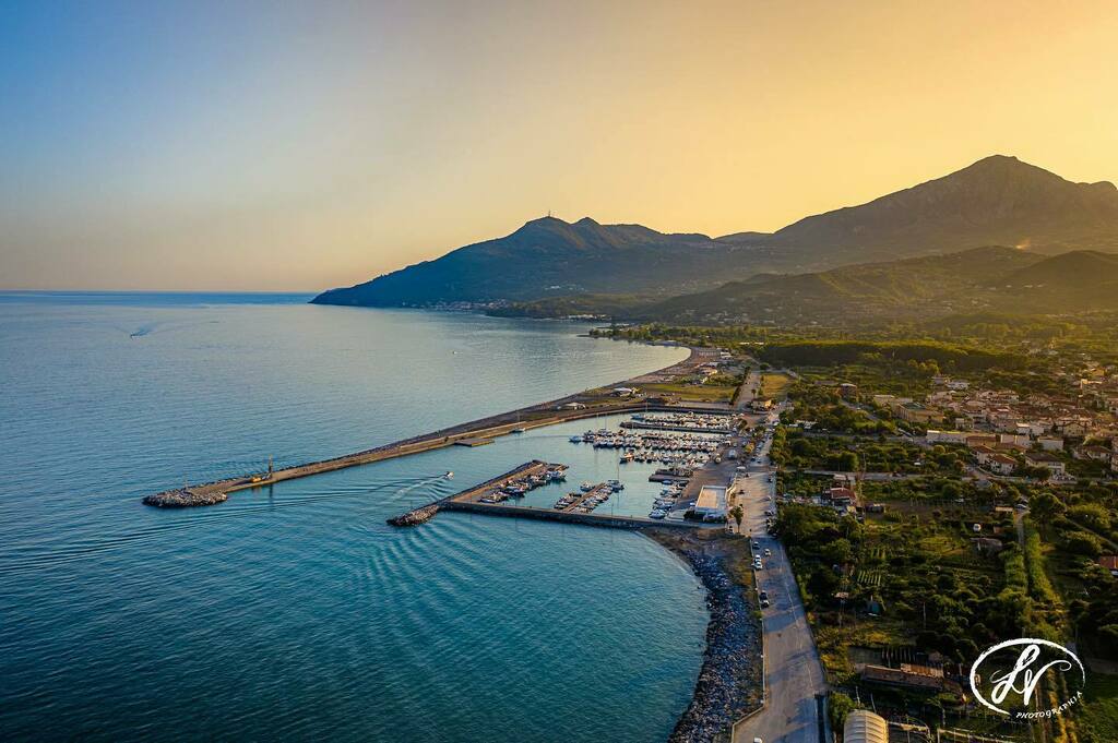 LPhotographia's tweet photo. ~Golfo di Policastro~
•
•
•
#golfodipolicastro #campania #campaniadascoprire #campania_photogroup #bestcampaniapics #campania_cartoline #campaniainfoto #clickfor_landscape #mavic #pillole_di_passioni #sealovers #dronephotography #scattoit #campaniadavivere #wonderfuldestinat… https://t.co/GDb59Fb4ZF