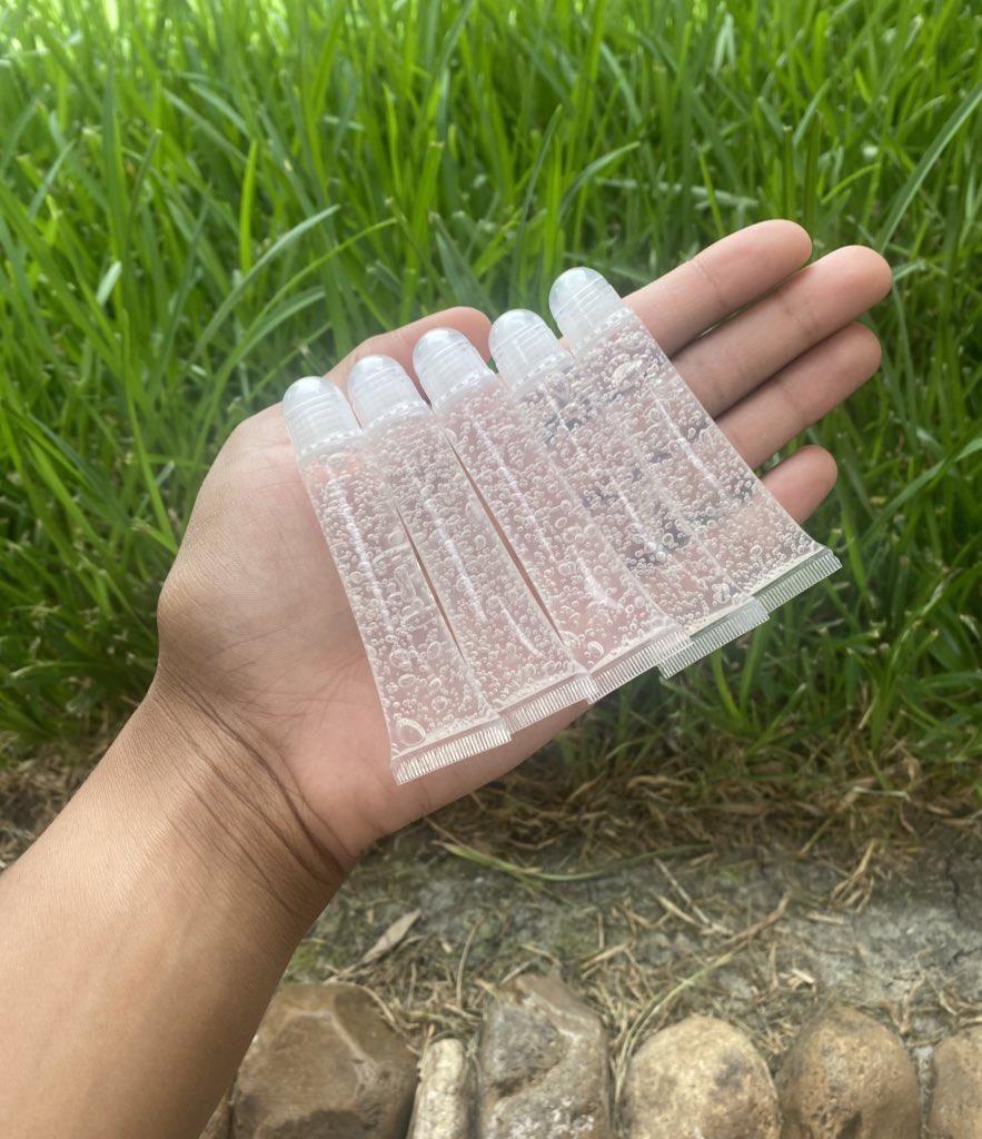 dejaasimonee_'s tweet image. Young, black, and a business owner. Head over to my business Instagram and check us out. ( @prettyandghettominks ) We have 20mm/25mm lashes, lip gloss, CBD lip gloss, lash tools, and etc. ✨