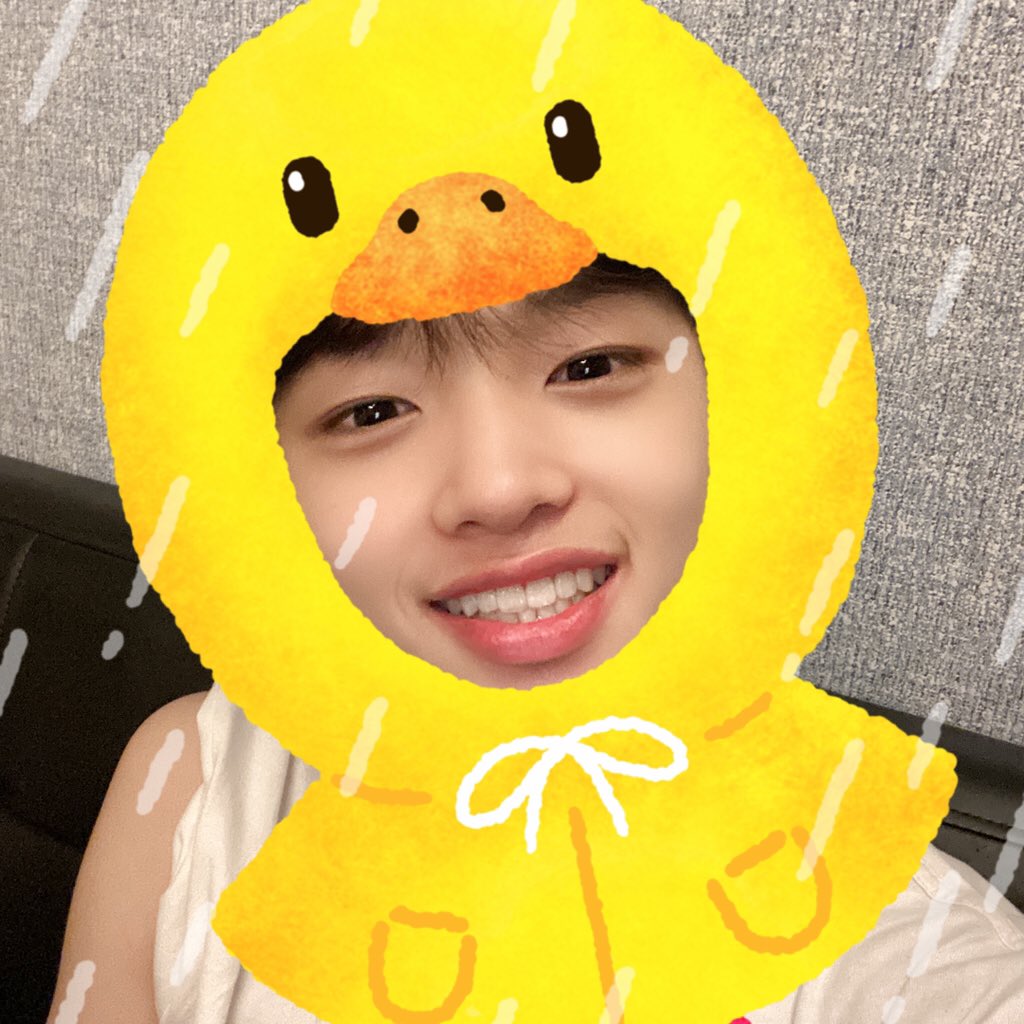 sonddongpyo's tweet photo. #⃝손똥표 
you worked hard today☔️😊
I came today before going to bed
It would be perfect to watch the cafe part-time vlog before going to sleep!!❤️
I will try to make it more fun next time☺️

 https://t.co/rQCzuxQP7h