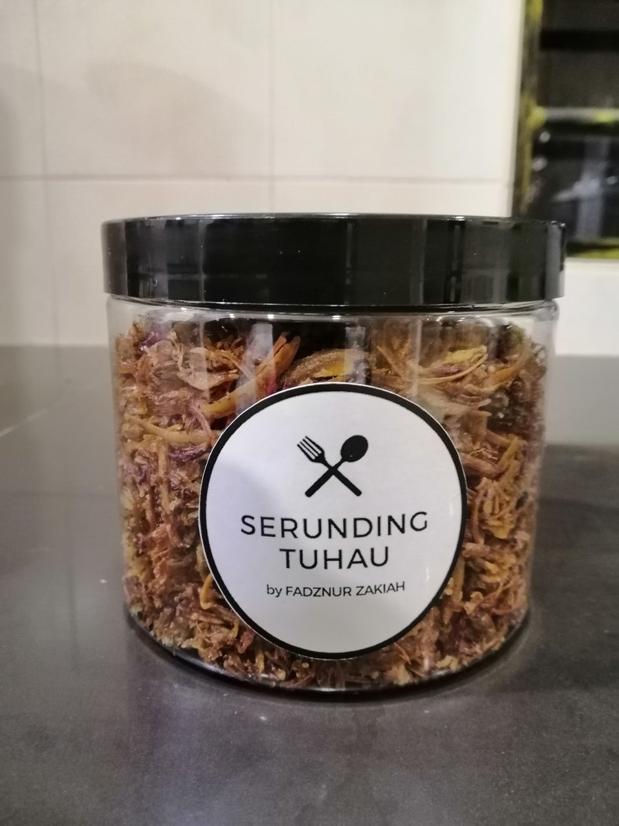 syafiqafandi89's tweet photo. Assalamualaikum warga twitter. Minta support bisnes kecil kecilan saya. Serunding tuhau makanan tradisi masyarakat Dusun, Sabah. 100% halal produk bumiputera Muslim. Tekstur yang rangup, rasa yang sedap, sesuai untuk semua peringkat umur, makan bersama semua jenis makanan 😊 https://t.co/h3Gc2Ovl0g