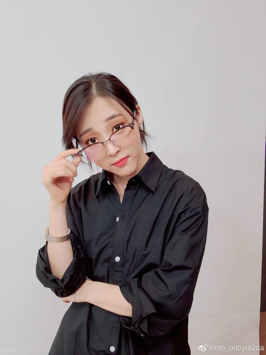 KIWIBYUL's tweet photo. WHAT THE FUCK https://t.co/el3697ZrJx