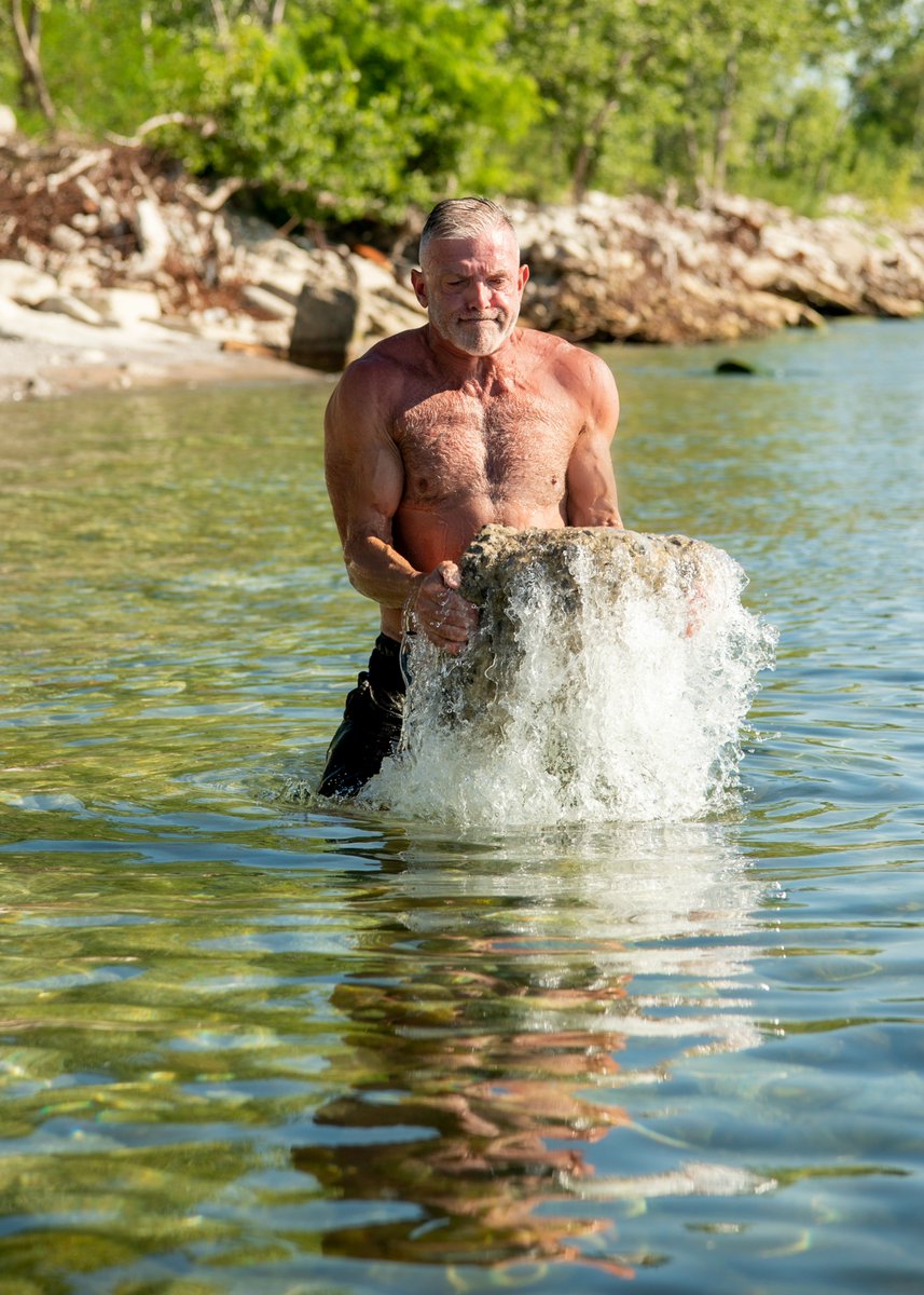 gregcarver's tweet photo. Training in your own natural environment is true freedom.
Physical wellbeing takes more than sets and reps. It takes some creativity and a willingness to get in touch with your child-like mind.
Photos: Mike Day
#naturalmovement #movnat #fit4duty #primitivemovement https://t.co/FCrGSUbsho