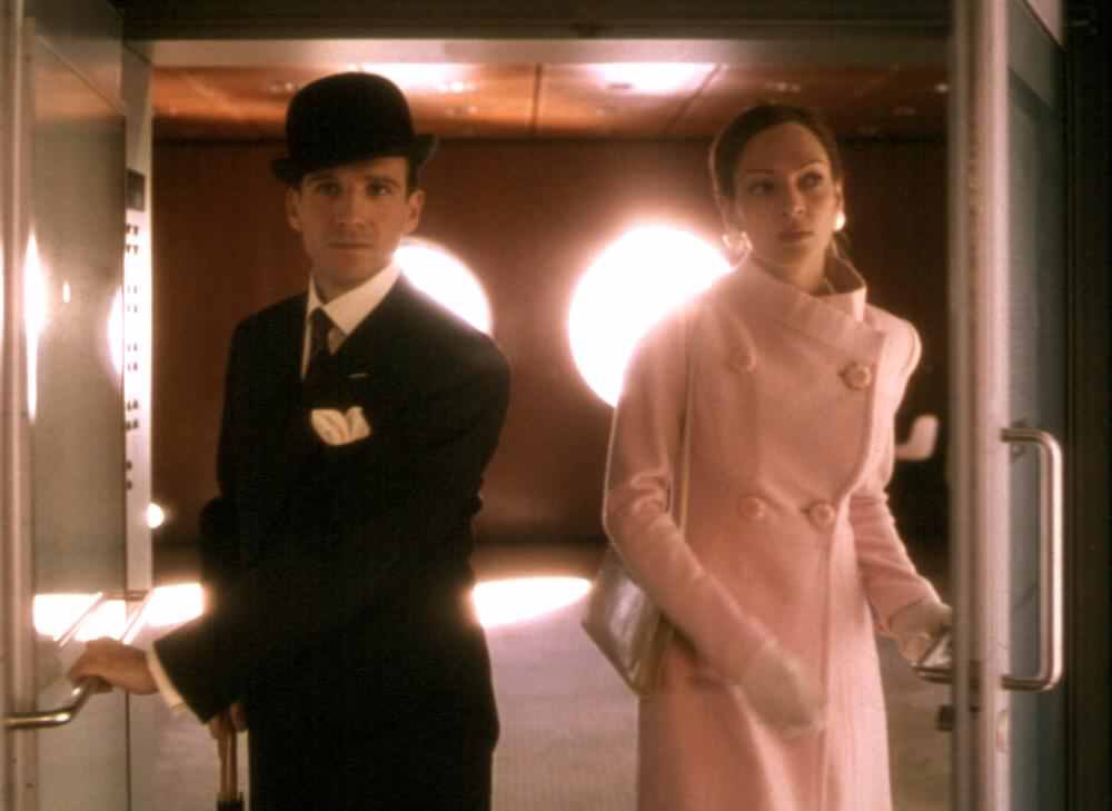 5. Lots more scenes at Wonderland Weather where Steed and Peel go snooping while Tamara ( @Misskeeleyhawes) is distracted.