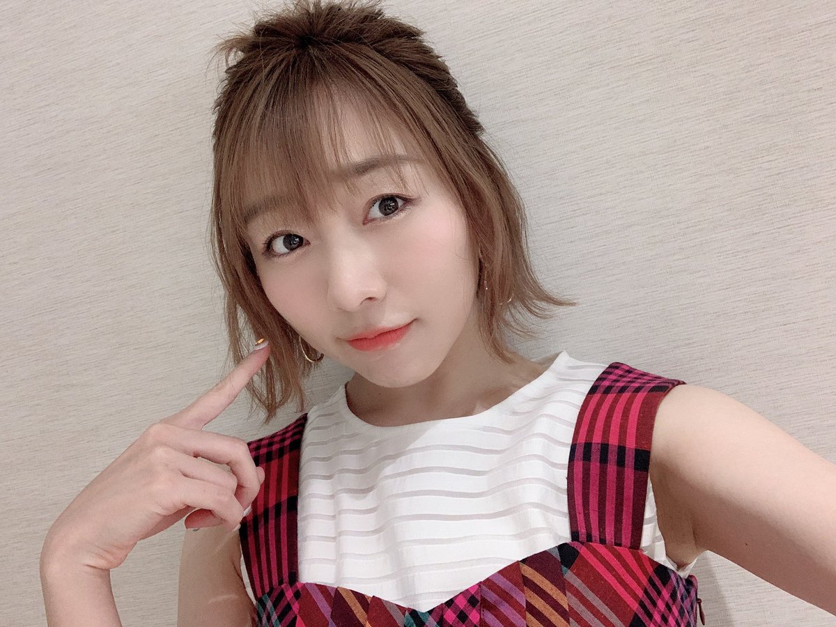 須田亜香里 Ske48 小顔矯正before After 何気なく写真見返したら全然違った 1 2枚目は2月 3 4枚目は最近ですが 2月の方が体は痩せてたのに 顔はまん丸だからより一層びっくり