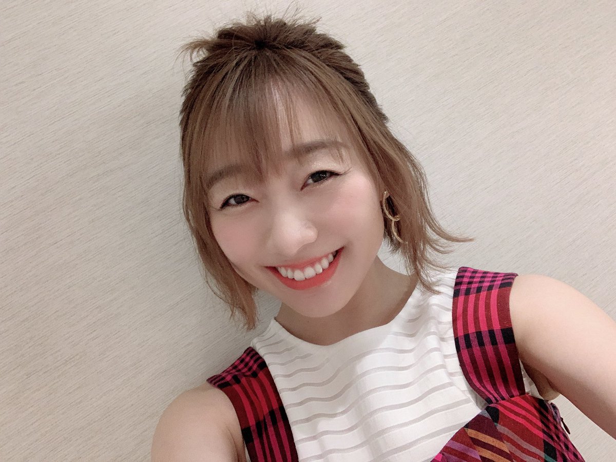 須田亜香里 Ske48 小顔矯正before After 何気なく写真見返したら全然違った 1 2枚目は2月 3 4枚目は最近ですが 2月の方が体は痩せてたのに 顔はまん丸だからより一層びっくり