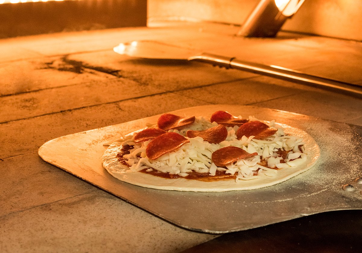 proluxe's tweet photo. Pizza and stone hearth oven accessories available now on https://t.co/o9LzBKVtWQ. Orders placed before 2pm PST ship same day! https://t.co/JOFXVx6tAV https://t.co/9XtEhKHTfp
