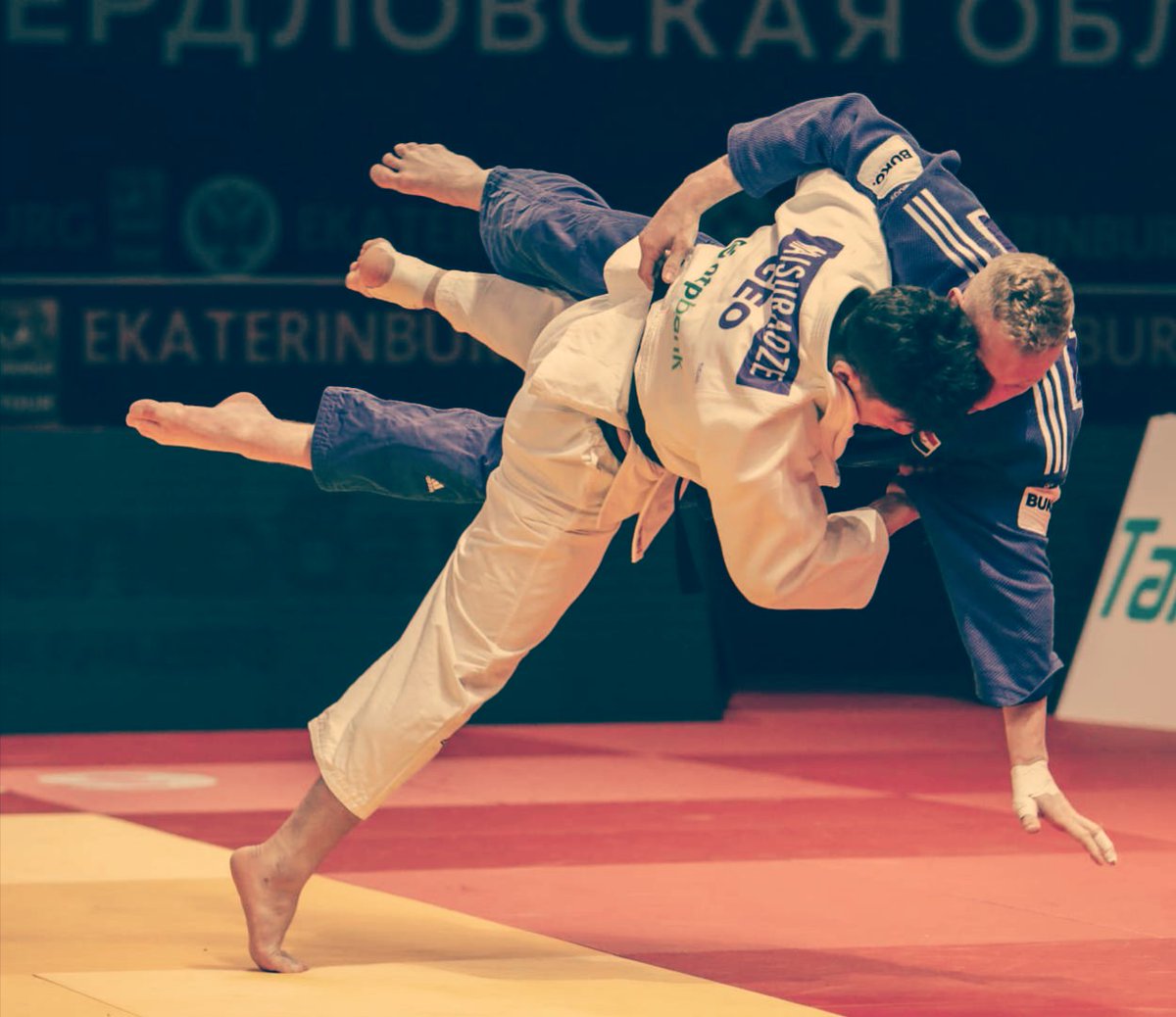 rksvictoriajudo's tweet photo. #76ZIOLO Judoπͺπͺπͺ #Mizuno #Ippon #JudoPasion #Fight #NeverGiveUp #NiceSpendTime #Friends #People #Kappa #adidas #Belt https://t.co/JFgwLtd9oM