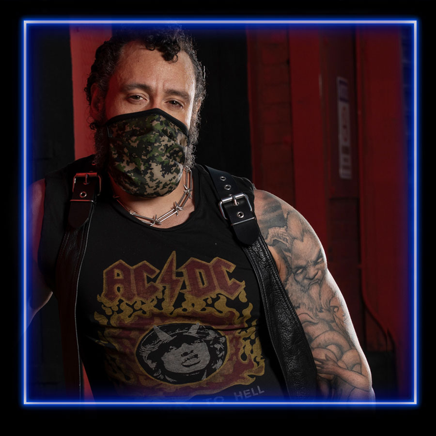 ssTricksApparel's tweet photo. ROCK HARD❗ Or at least thats the vibe @kvltwulf is turnin' 🐺 #mask4mask #fantasy 🔛ON🔛 https://t.co/OzVHvOtfXX