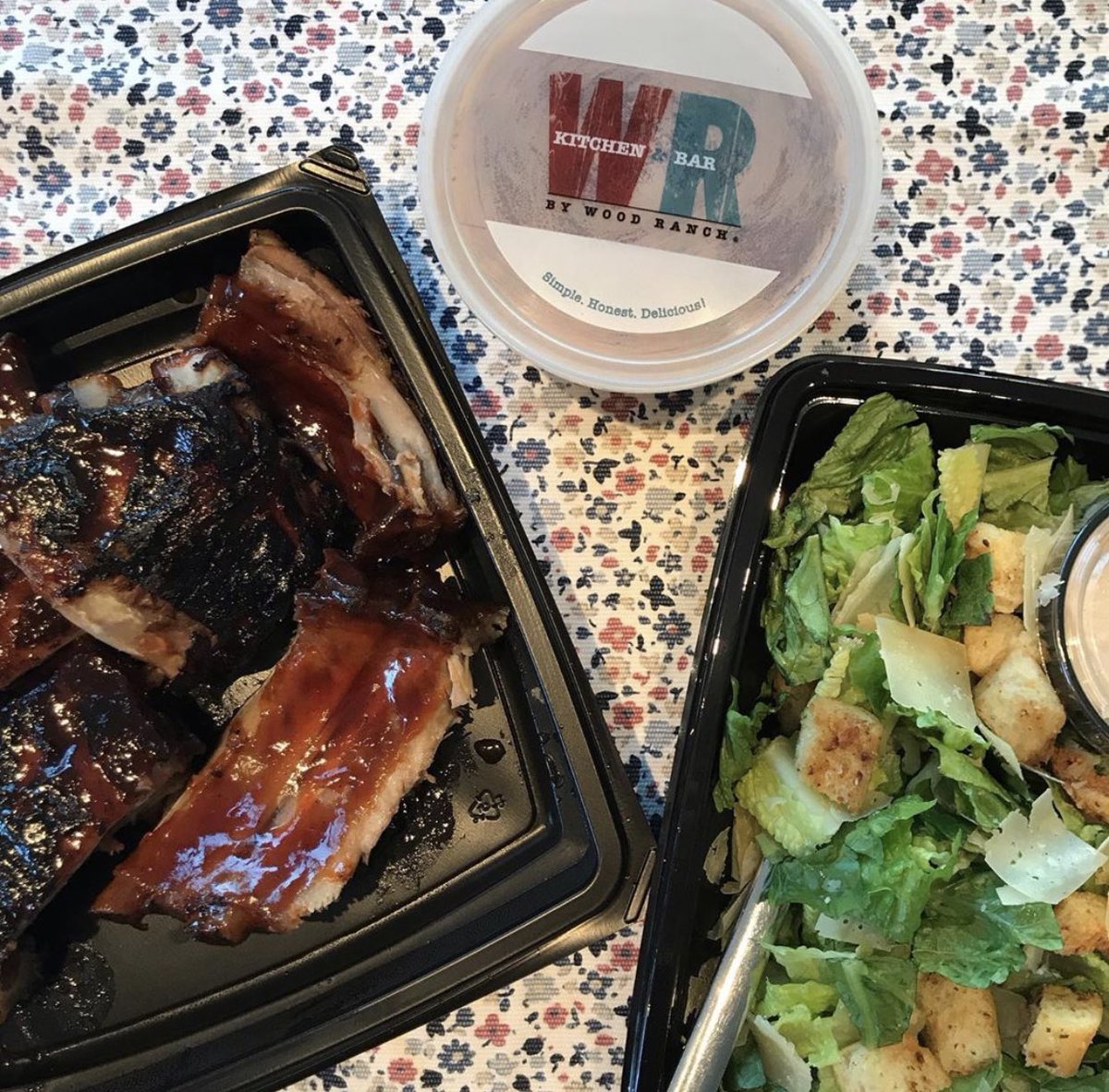 WoodRanch's tweet photo. If you’re stuck deciding, always get both! #WRKB 📸: @the_bottlebox https://t.co/Mp50alEE2v
