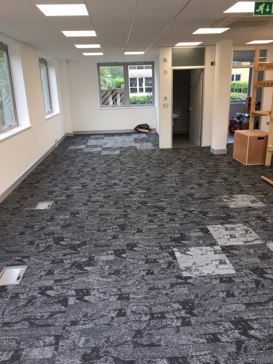 mjcfl00ring's tweet photo. @modulyss Txture carpet tiles installation @BreakwaterIT
https://t.co/OHO5Erptew
#norwich #flooring #norfolk #carpettiles #modulyss #norwichflooring #officeflooring https://t.co/Yr3bLxfJEn