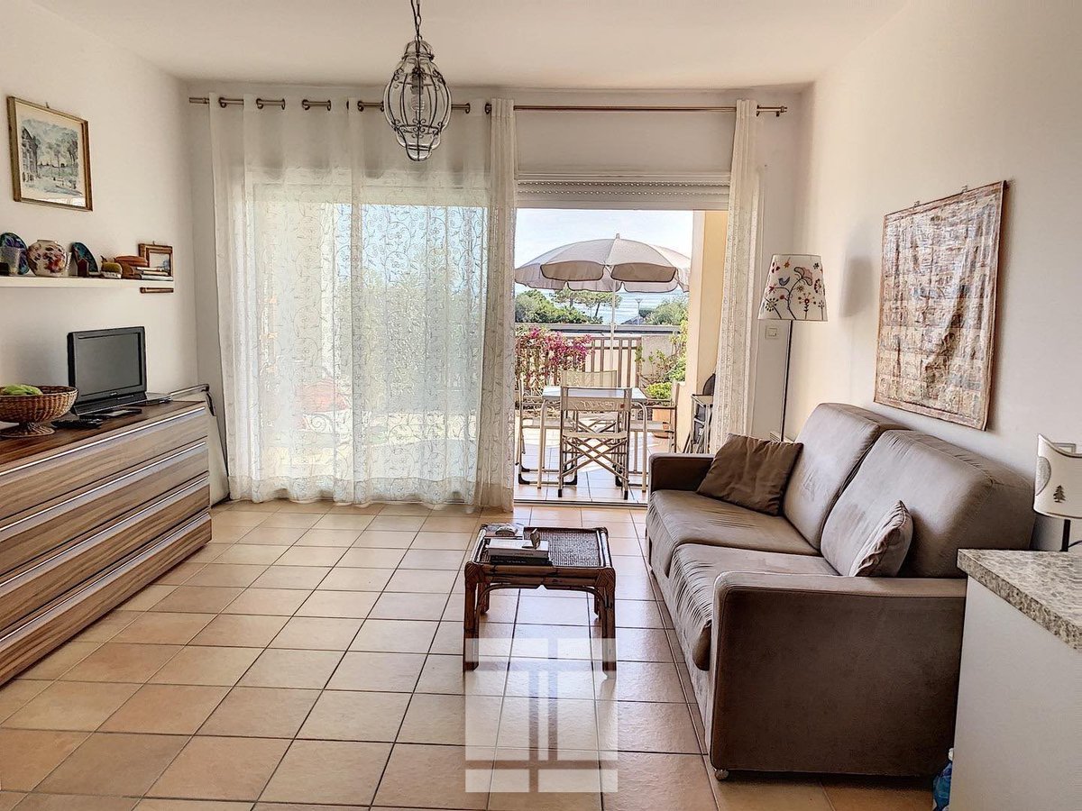 immodecorse's tweet photo. Appartement T2, Marine de Sant Ambroggio ‼️🏖 Ensemble immobilier de standing, à deux pas de la mer 🌞 #balagneimmobilier #immodecorse #corse #sun https://t.co/WpCIvMcm3s