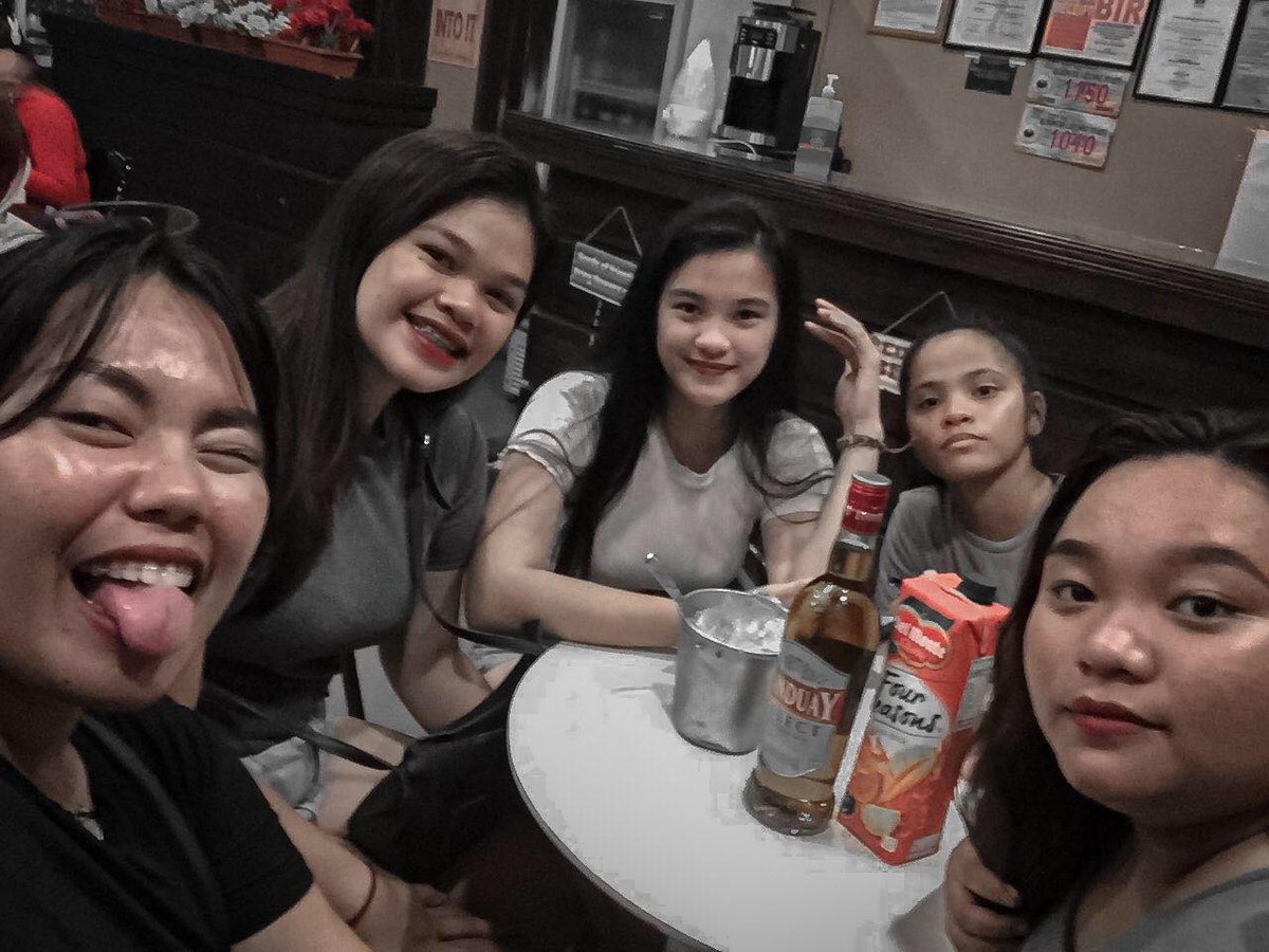 OrrAces20's tweet image. #SINGLEEEEE