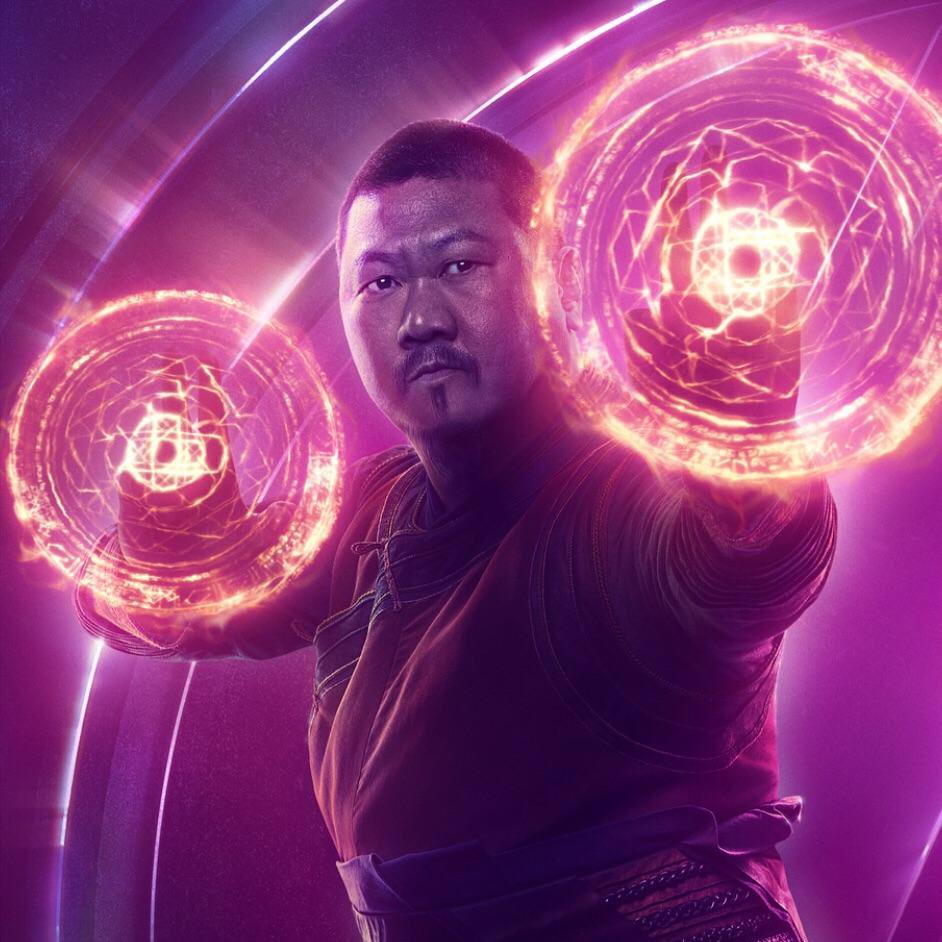 21.Wong القدرات : يعتبر سيد الفن الصوفي وهو ساحر ادى اليمين للحفاظ على الواقع, يمتلك سحر قوي بس كانه نسخه اضعف من دكتور سترينج ، ماله ظهور كثير في مشاهد القتال حتى في فيلم D.S بس كان له دور في حماية الناس في Endgame .-التقييم: 2 من 10