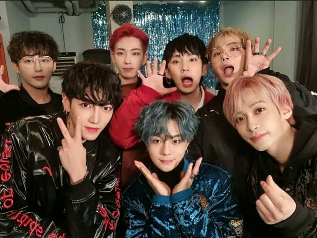 AbirylS's tweet photo. #200DaysWithDustin
#더스틴_데뷔200일_축하해

#DUSTIN #더스틴 

Happy 200 days, Dustin! 💚
데뷔 200일 축하해요 더스틴! 💙 https://t.co/XmOcLGgGco