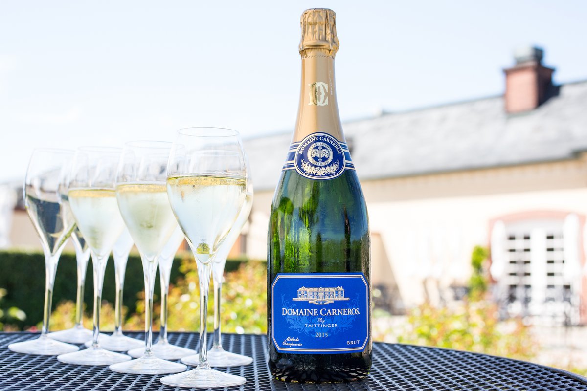 MillennialComp's tweet photo. Join Winemaker Zak, and wine Judges Bianca and Chris as they taste through the delicious sparkling wines of @domainecarneros today at 3:30pm PST 6:30pm EST on Instagram Live! We can't wait to see you there!
#Millennialsinwine #millennialcompetition #drinkwine #bubbles #winetime https://t.co/tDC6Y8x7WP